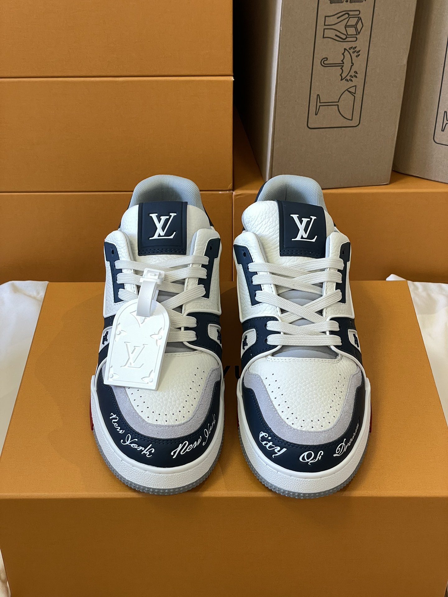 루이비통 LV 트레이너 스니커즈 네이비 상세 이미지 8