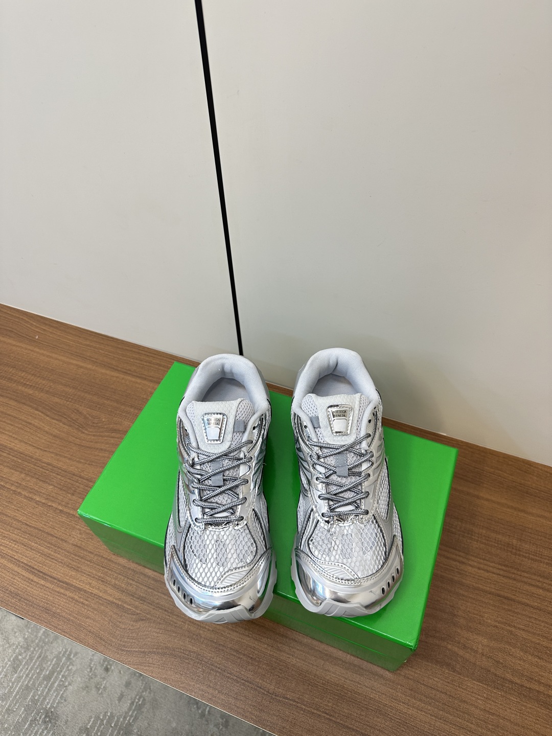 보테가베네타 오르빗 스니커즈 실버 상세 이미지 5