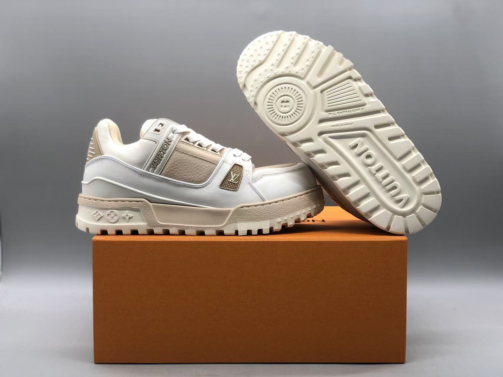 루이비통 레이너 맥시 화이트/베이지 상세 이미지 6