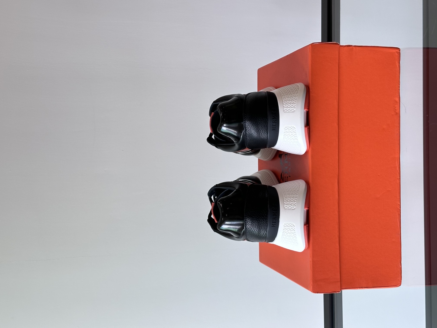 에르메스 휴고 스니커즈 블랙/오렌지 상세 이미지 6