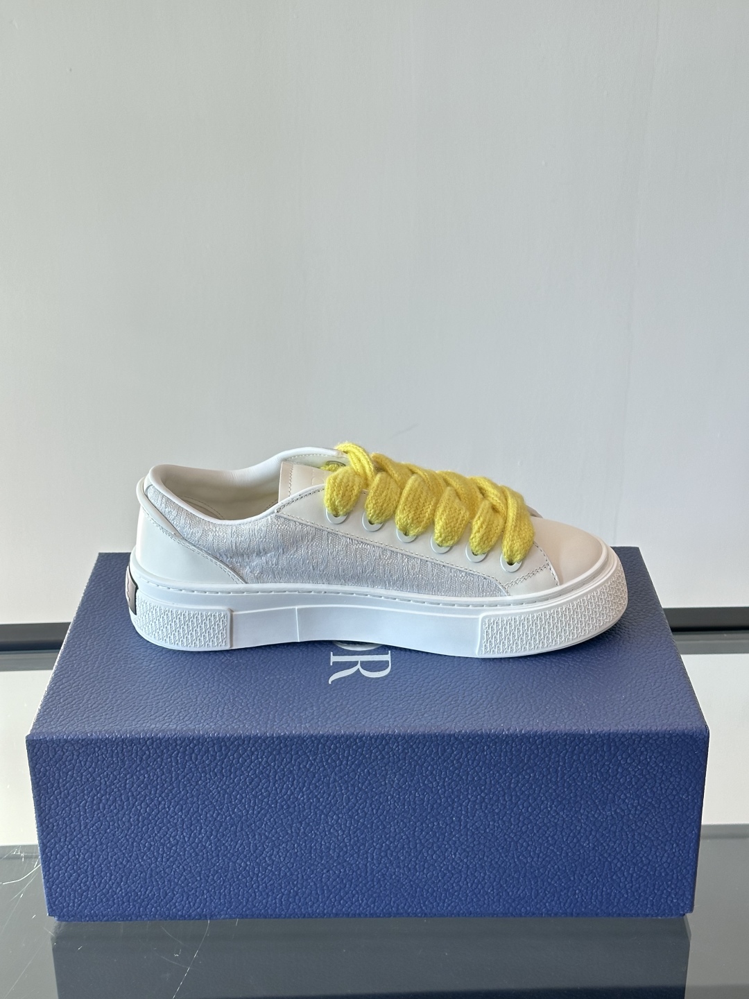 디올 B33 스니커즈 화이트 상세 이미지 2