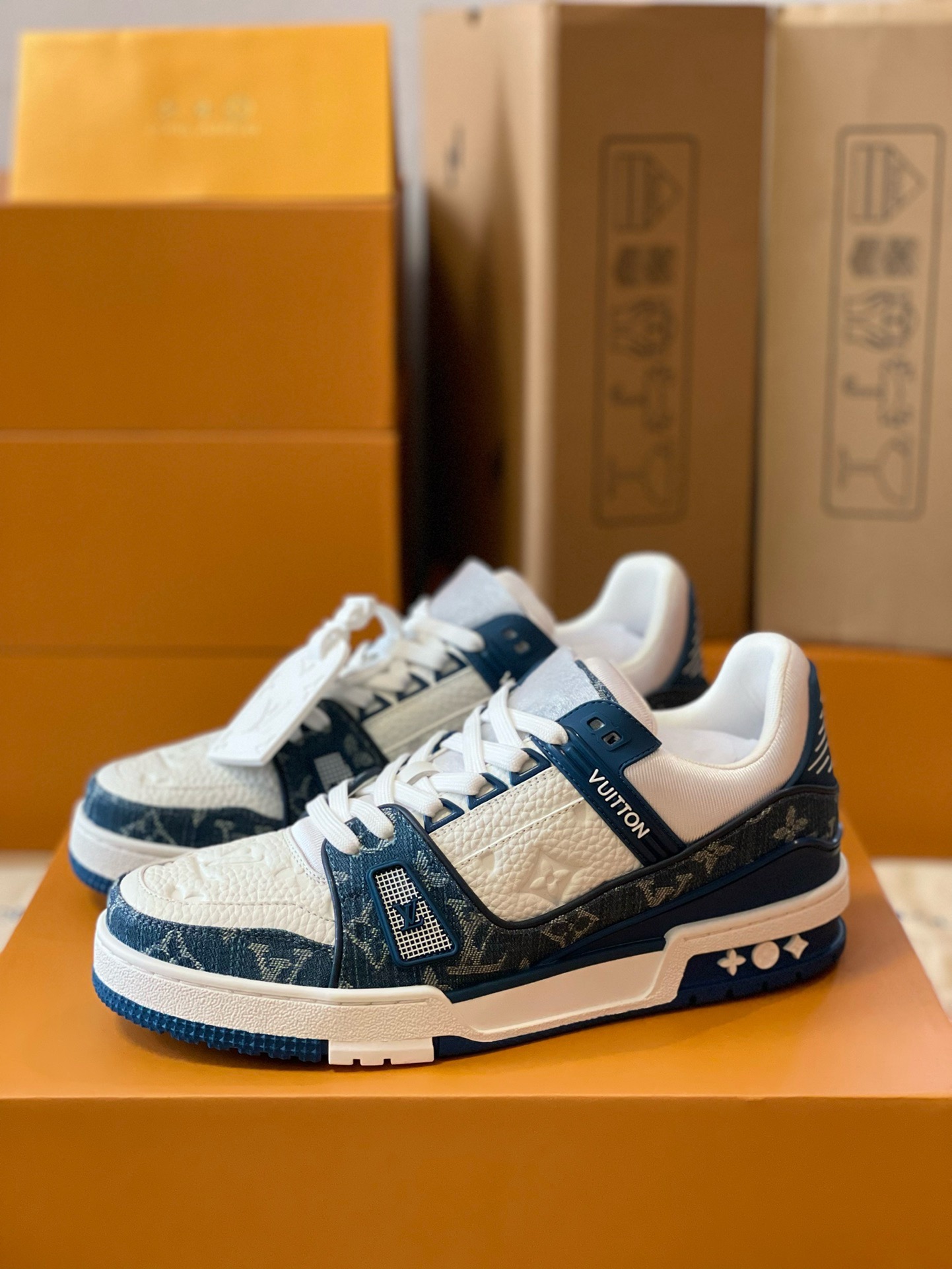 루이비통 LV 트레이너 스니커즈 데님블루 상세 이미지 7