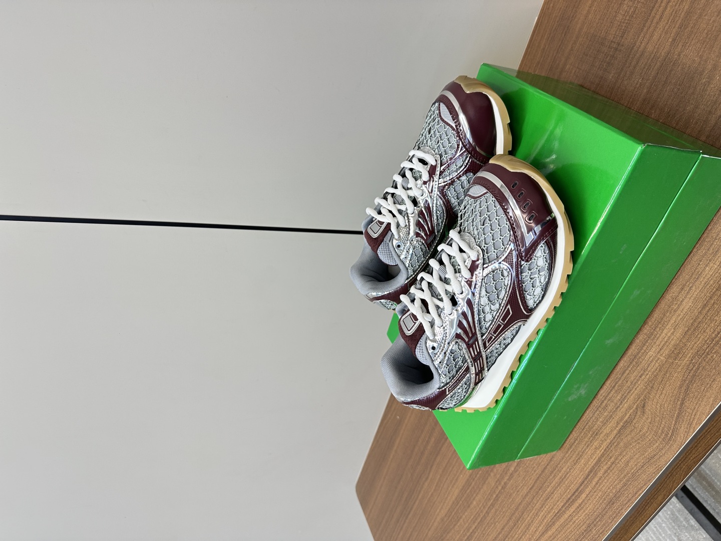 보테가베네타 오르빗 스니커즈 버건디 상세 이미지 9