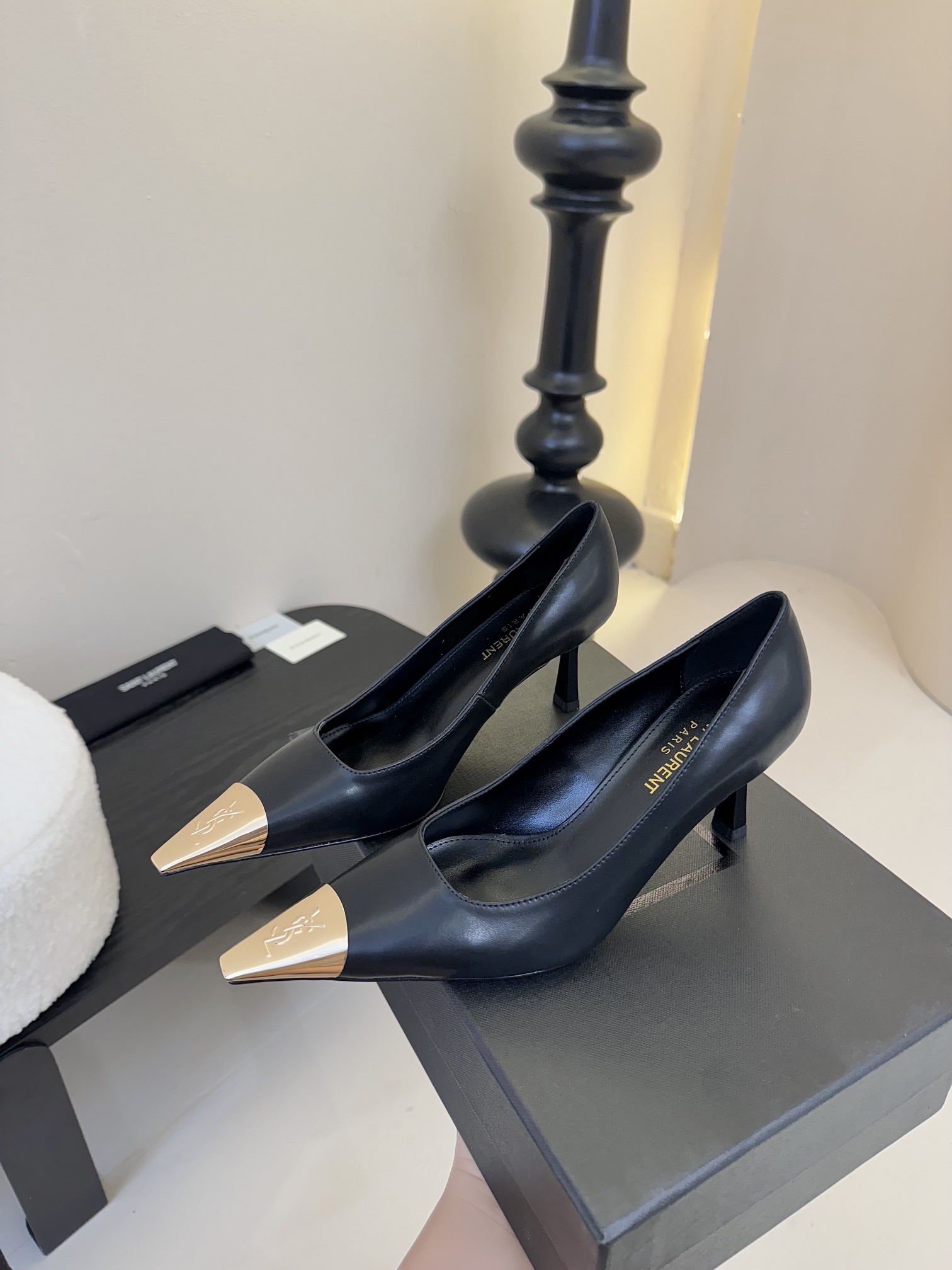 생로랑 슬링백 펌프스 스무스 가죽 상세 이미지 6