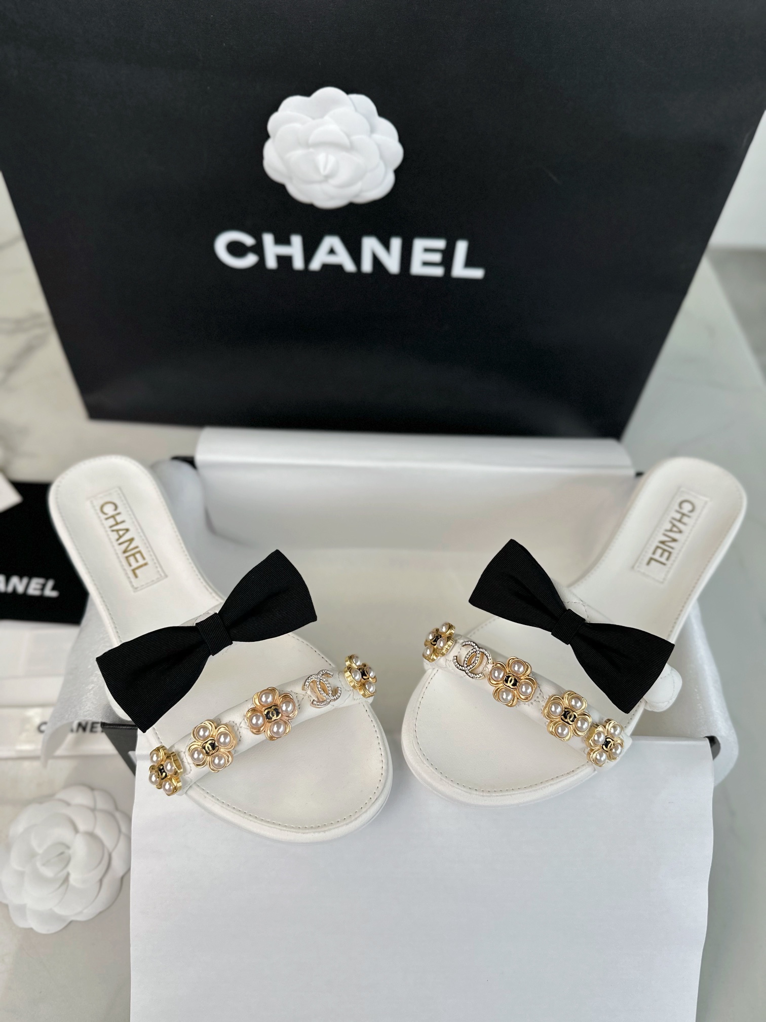 샤넬 에스파듀 벨크로 샌들 뮬 슬링백 화이트 상세 이미지 6