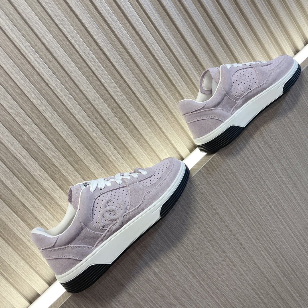 샤넬 카프스킨 & 라이트 핑크 스니커즈 상세 이미지 5