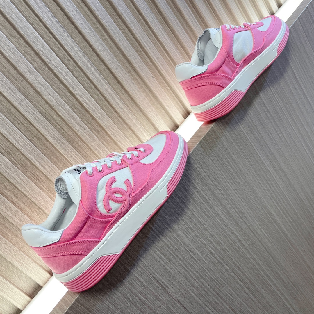 샤넬 스웨이드 키드스킨 & 핑크 화이트 스니커즈 상세 이미지 4