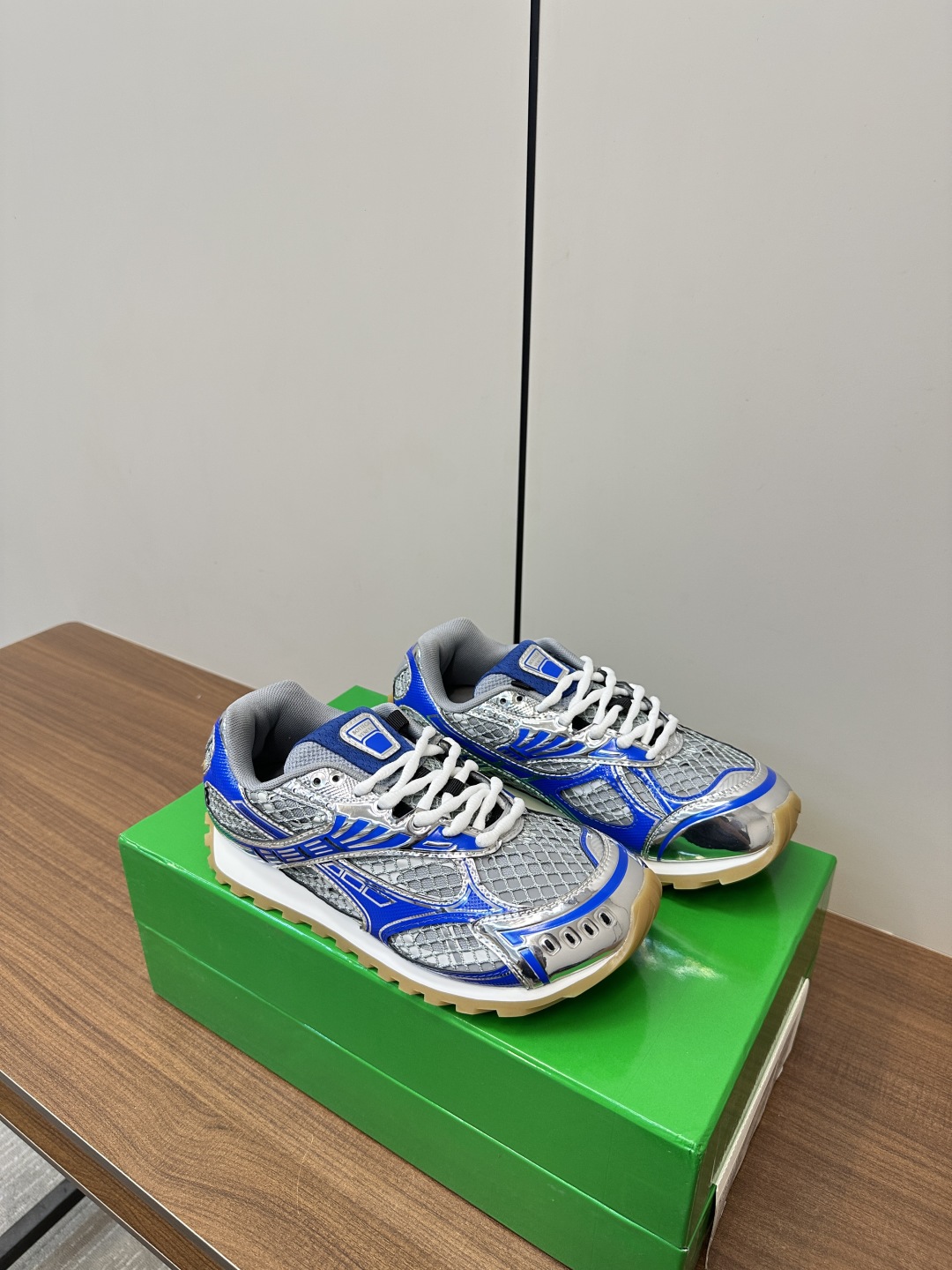 보테가베네타 오르빗 스니커즈 크루즈 블루 상세 이미지 4