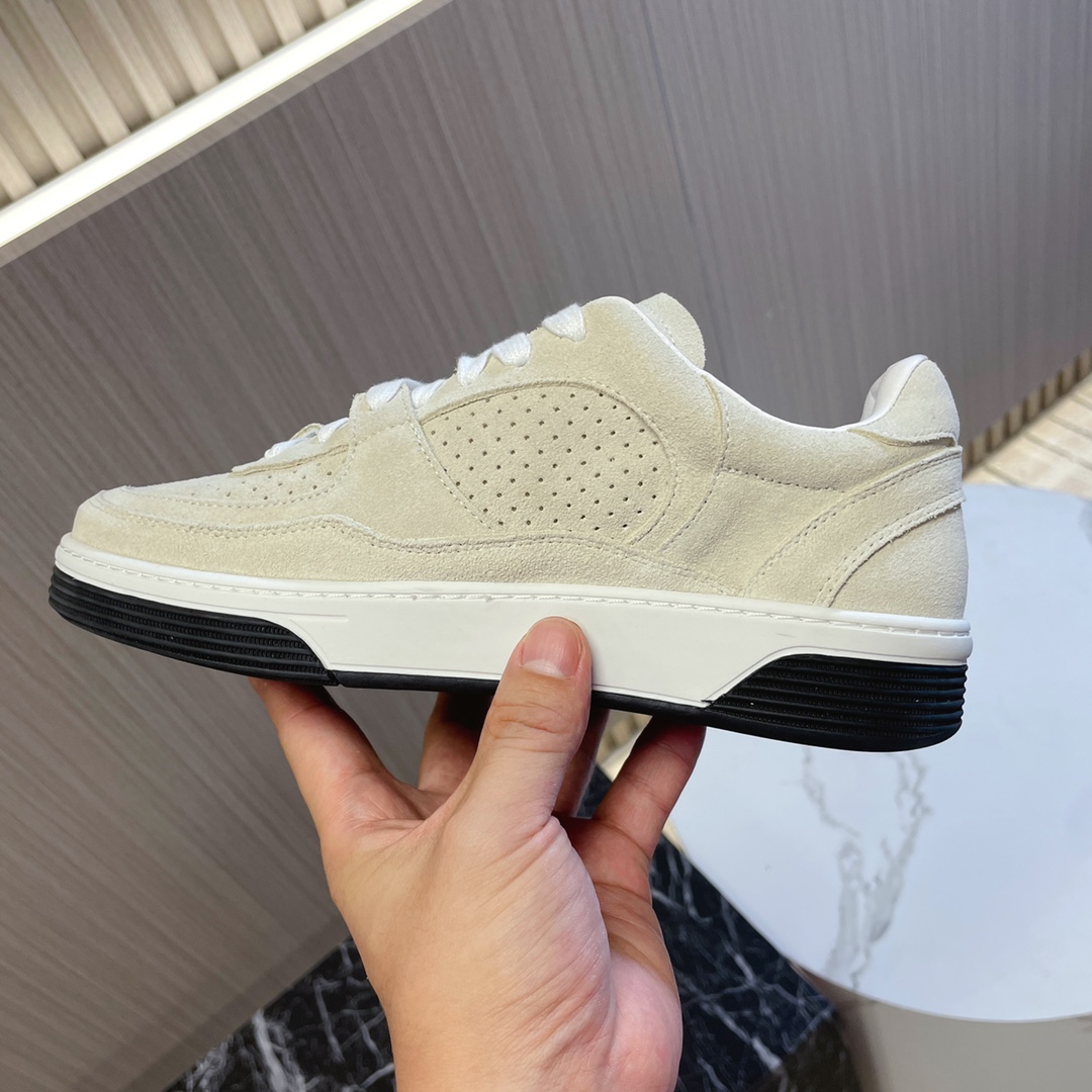 샤넬 카프스킨 & 베이지 스니커즈 상세 이미지 6