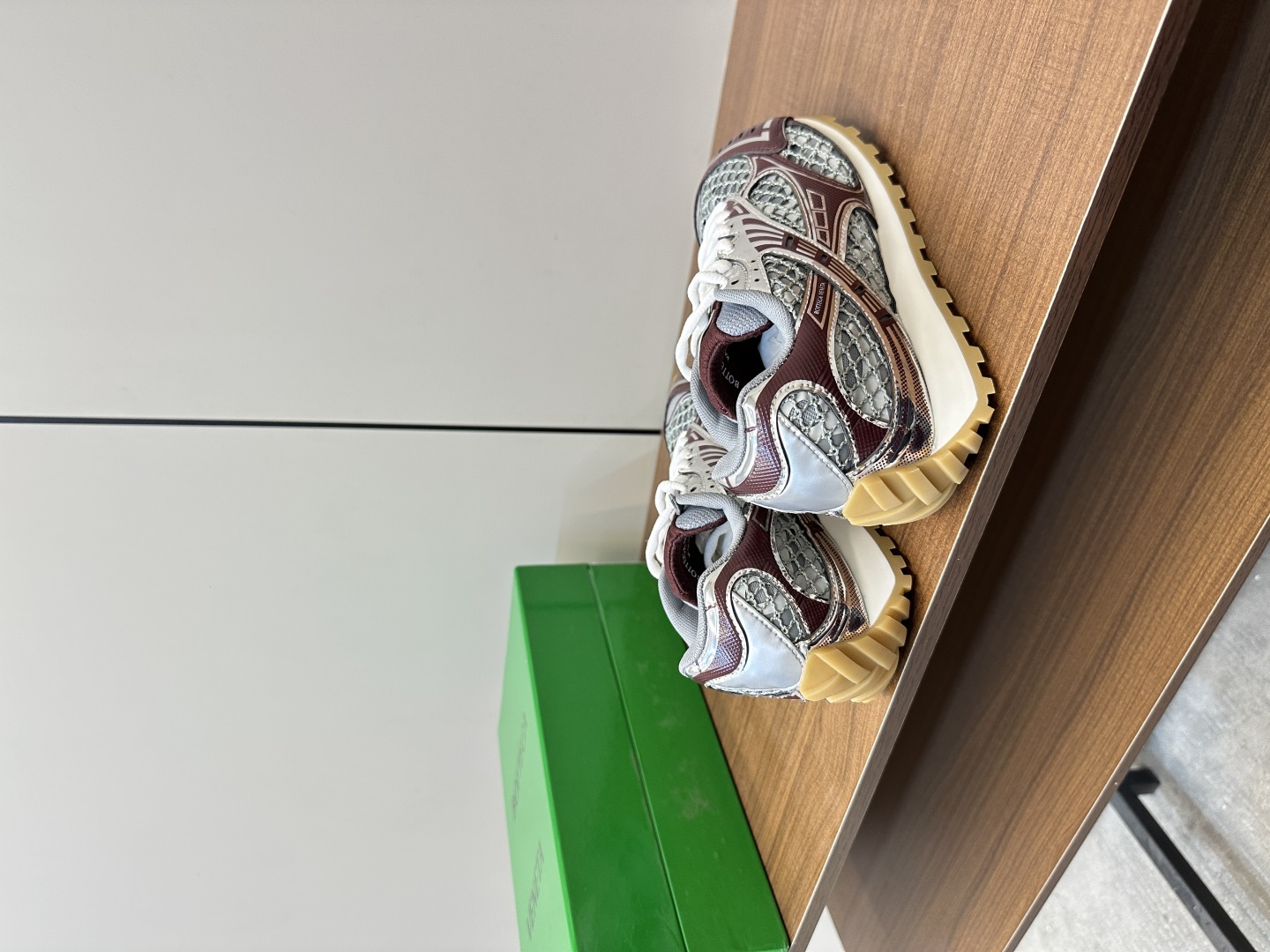 보테가베네타 오르빗 스니커즈 버건디 상세 이미지 8