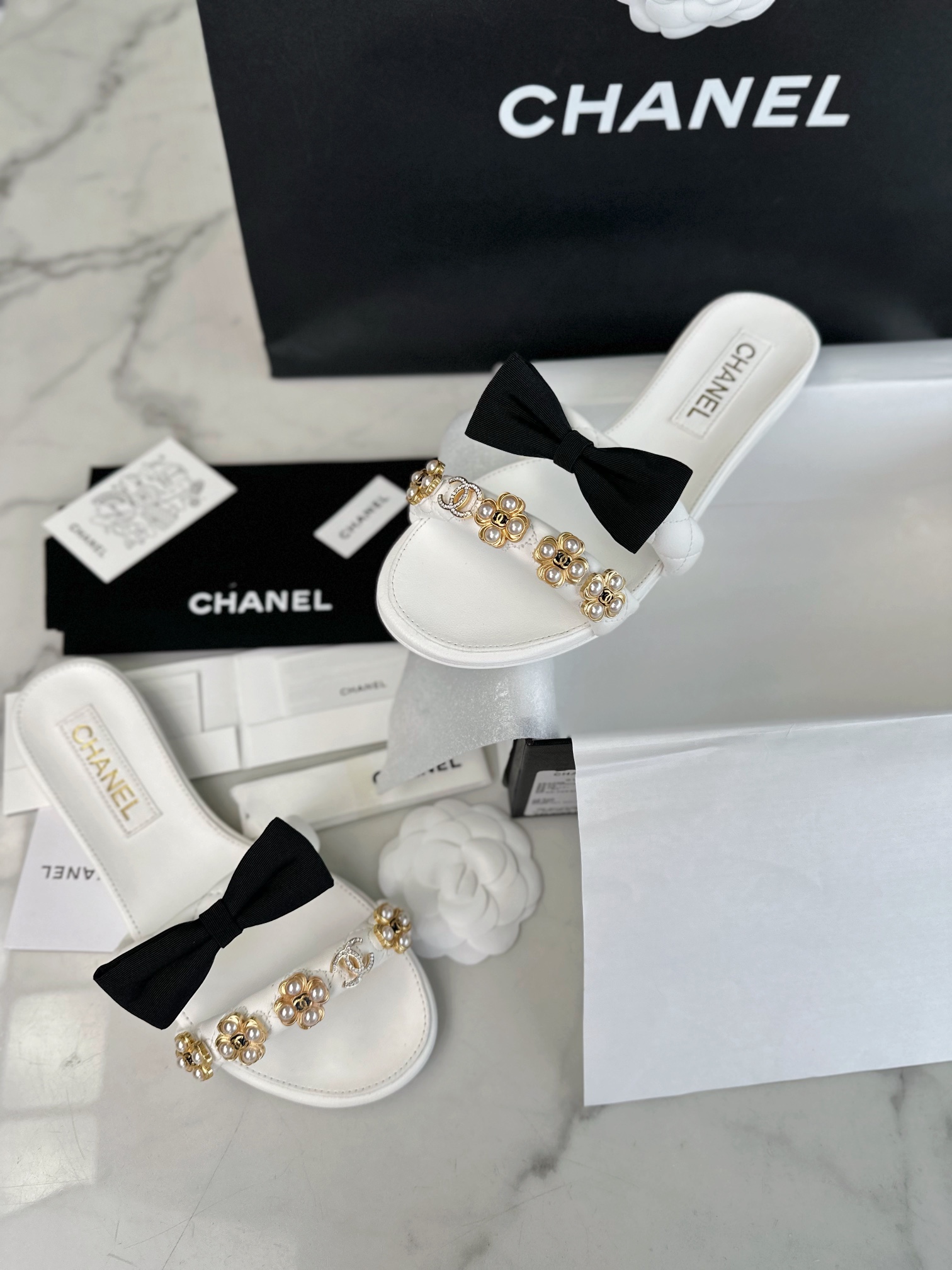 샤넬 에스파듀 벨크로 샌들 뮬 슬링백 화이트 상세 이미지 3