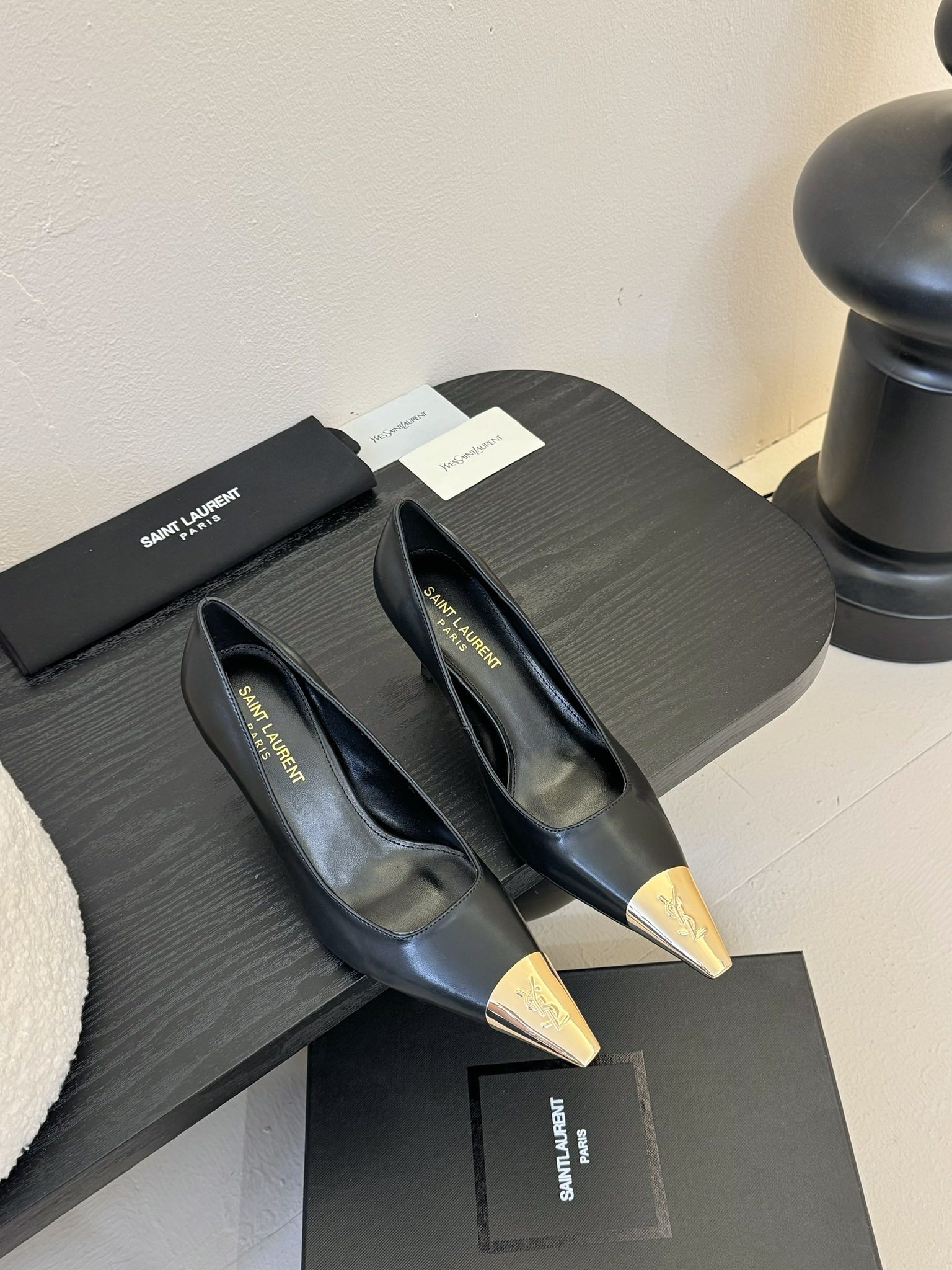 생로랑 슬링백 펌프스 스무스 가죽 상세 이미지 1