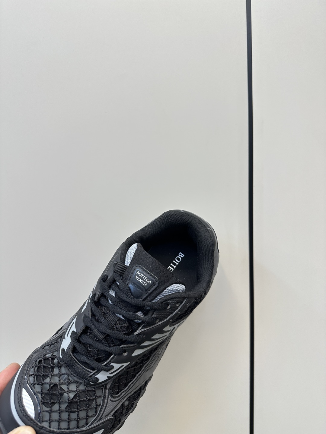 보테가베네타 오르빗 스니커즈 블랙 상세 이미지 2