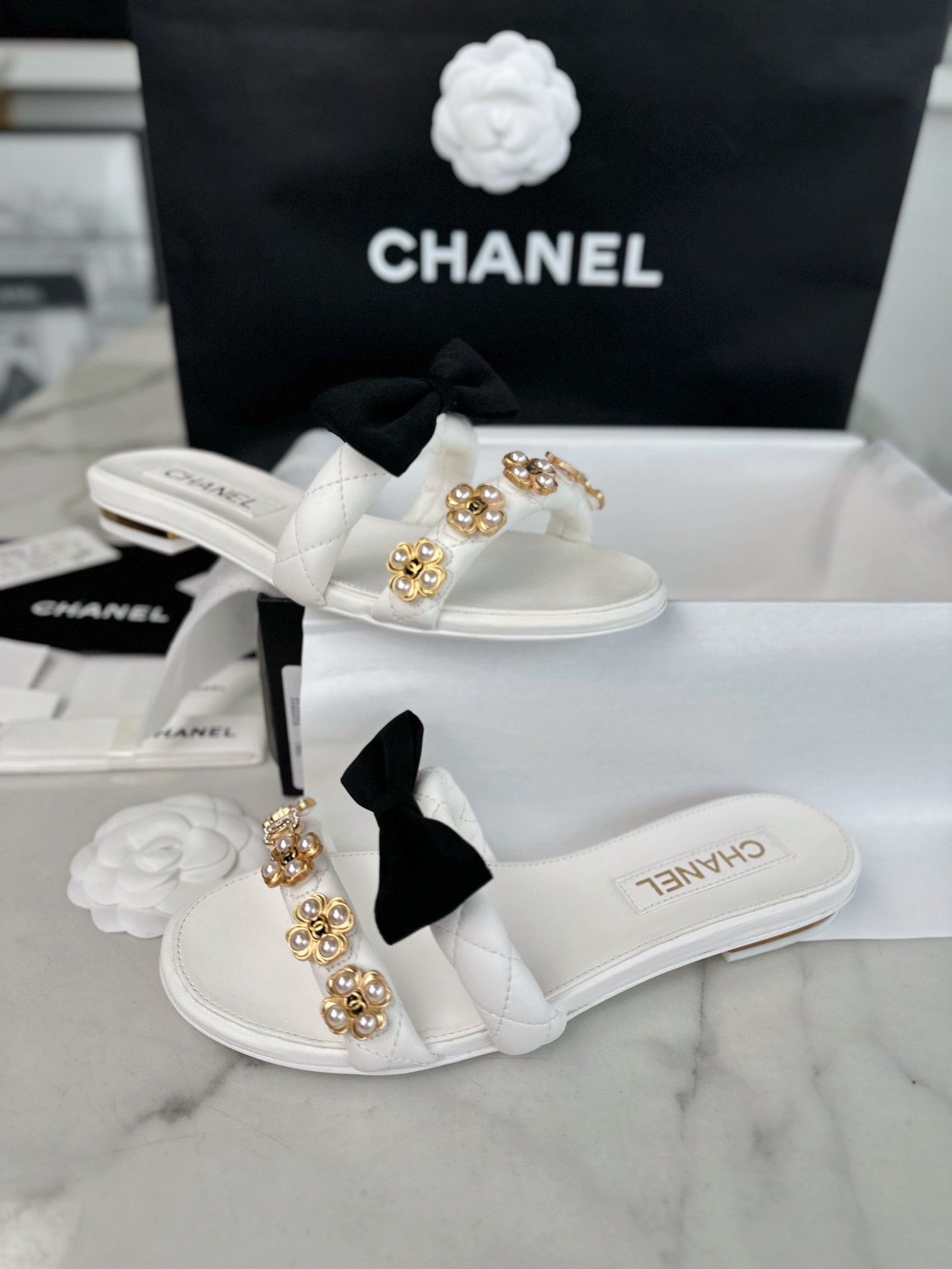 샤넬 에스파듀 벨크로 샌들 뮬 슬링백 화이트 상세 이미지 2