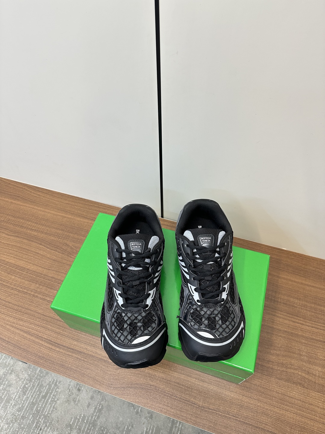 보테가베네타 오르빗 스니커즈 블랙 상세 이미지 8