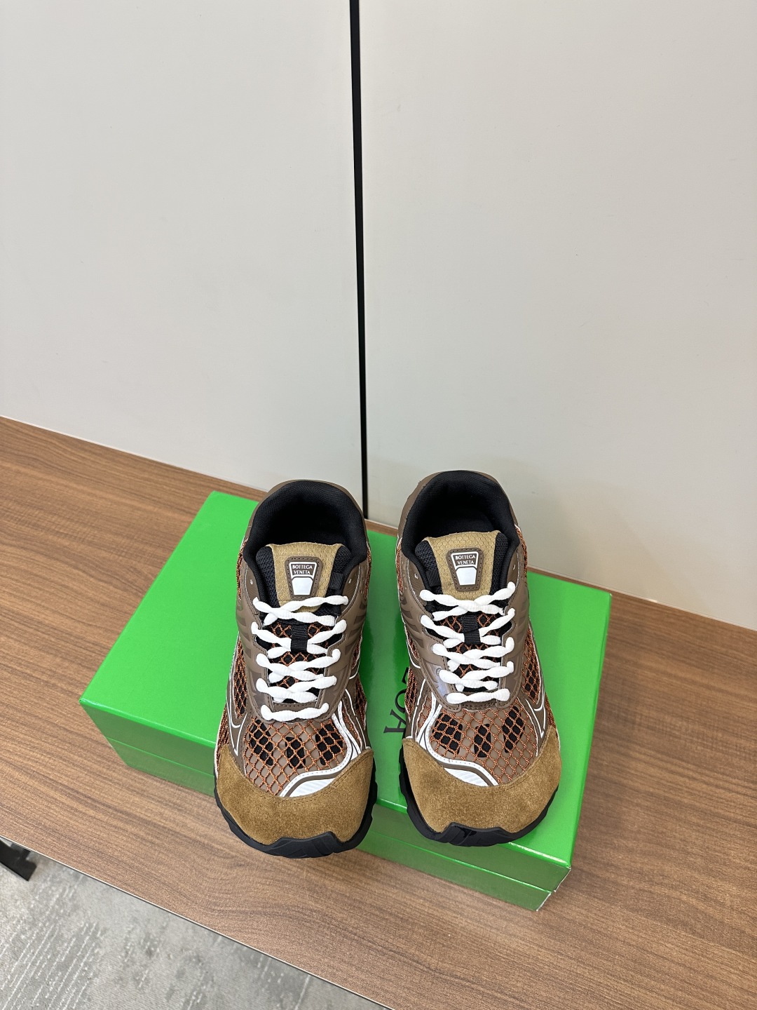 보테가베네타 오르빗 스니커즈 브라운 상세 이미지 7