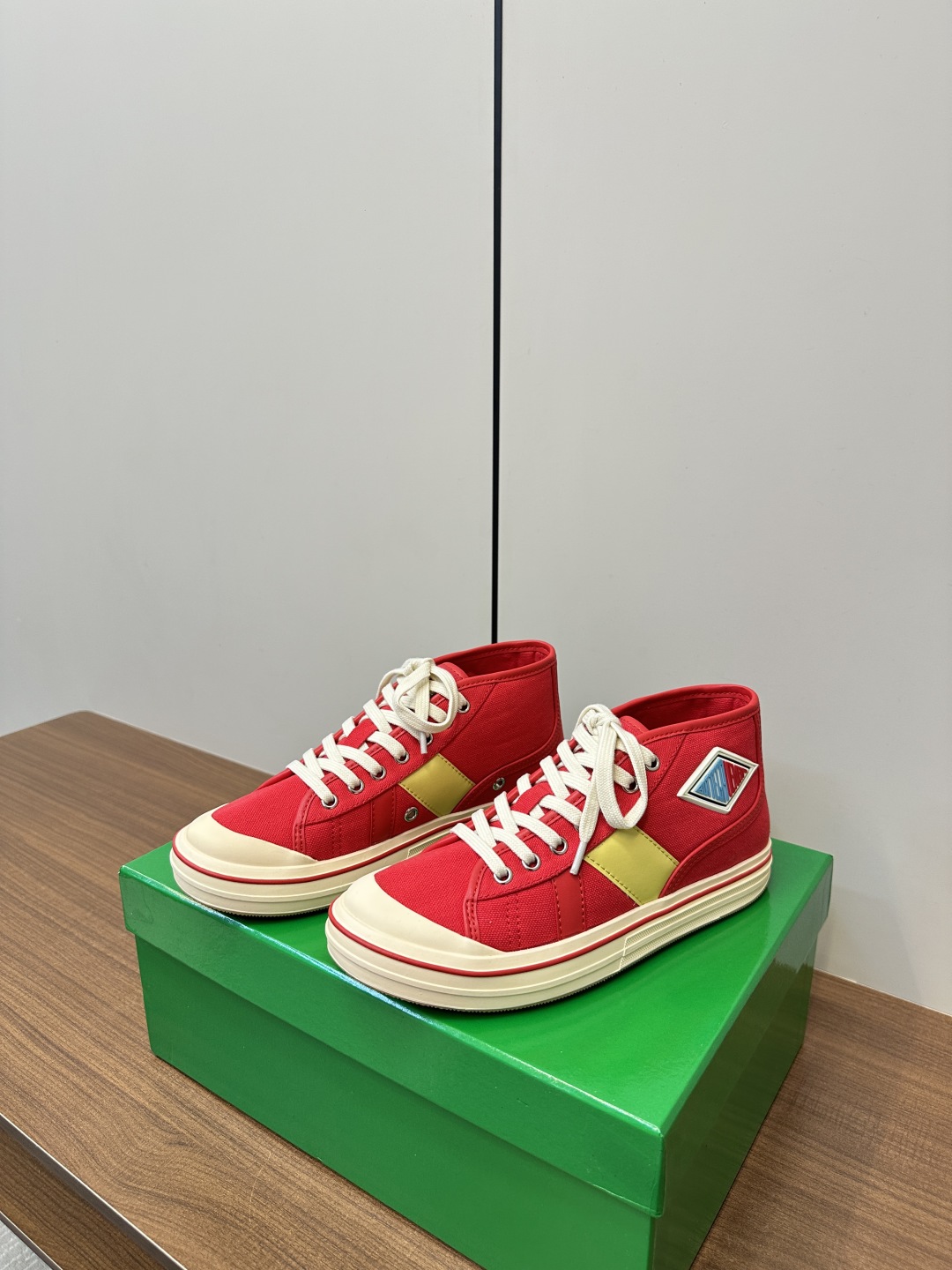 보테가베네타 엘리엇 스니커즈 레드 상세 이미지 8