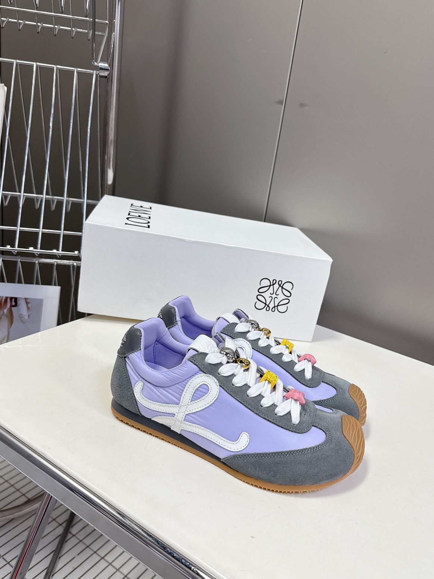 로에베 발레 러너 2.0 스웨이드 스니커즈 퍼플 상세 이미지 1