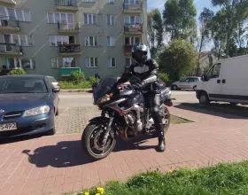 Adrian Bienias on a Yamaha FZ6 motorcycle