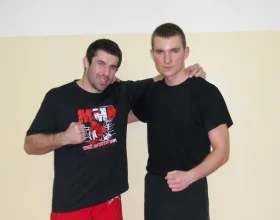 A commemorative photo of Adrian Bienias with Tomasz Drwal