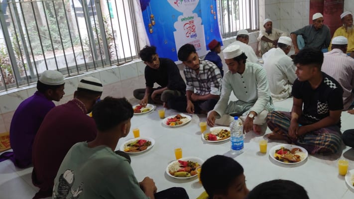 Thumbnail for Mass Iftar Organised by Muslim Youth Mission on 28th Ramadan at Daulatpur Central Mosque