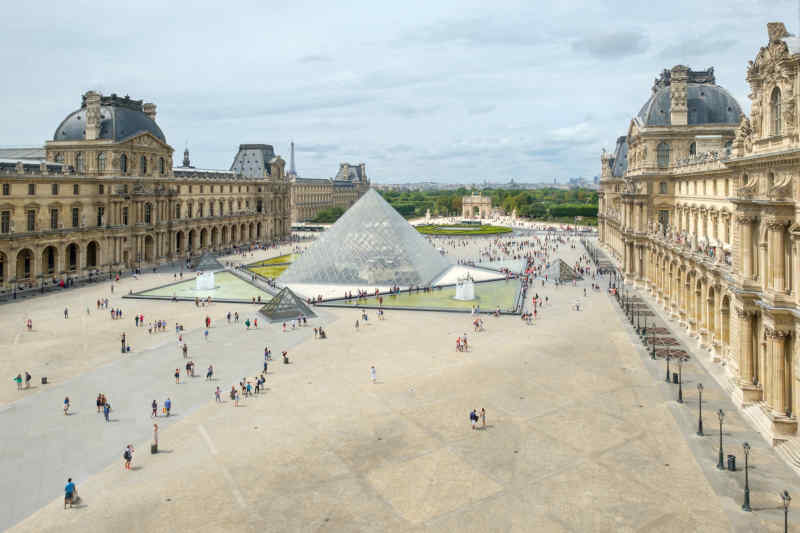 Louvre Museum