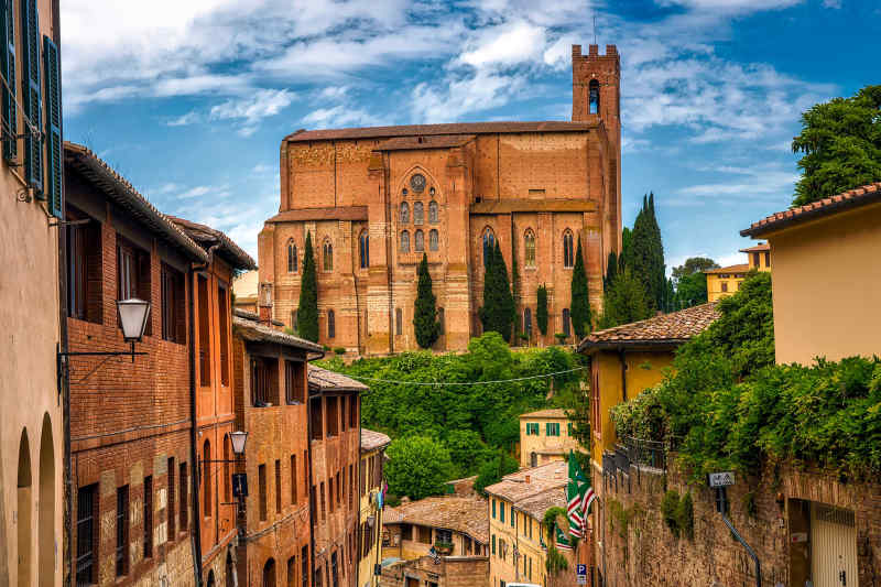 Travel to Siena in Italy