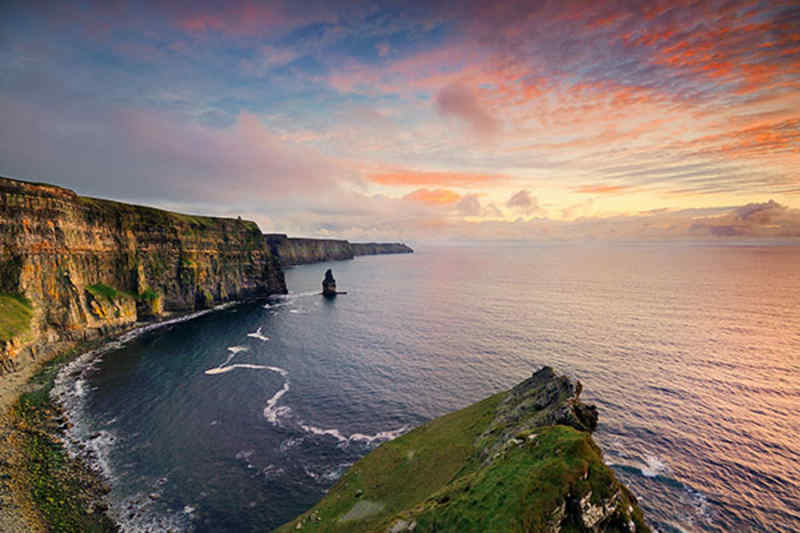 Travel to Cliffs of Moher in Ireland
