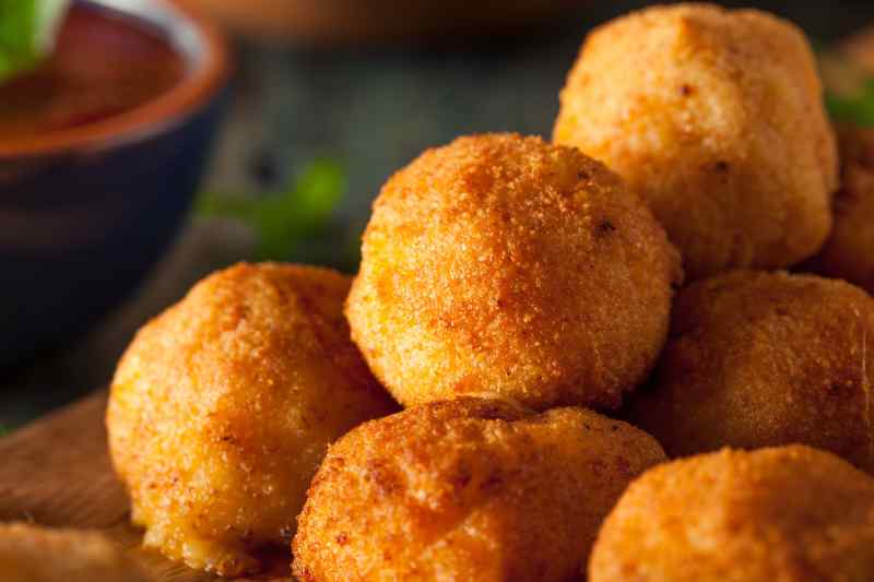 Bollitos de Yuca Con Queso