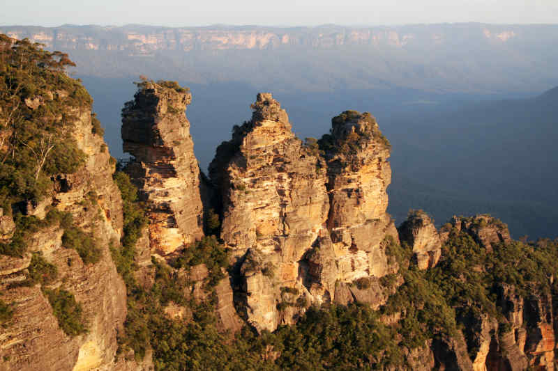 Three Sisters of the Blue Mountains, Australia