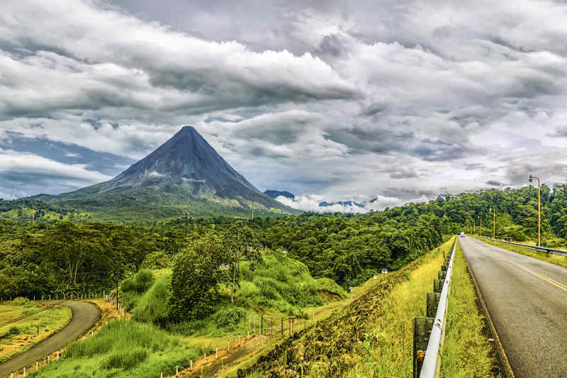 Driving in Costa Rica Tips & Safety Guide for US Travelers