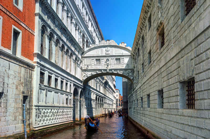 Bridge of Sighs in Venice, Italy