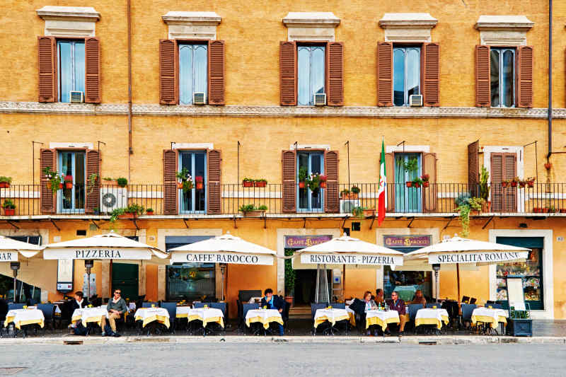 Outdoor restaurant in Rome