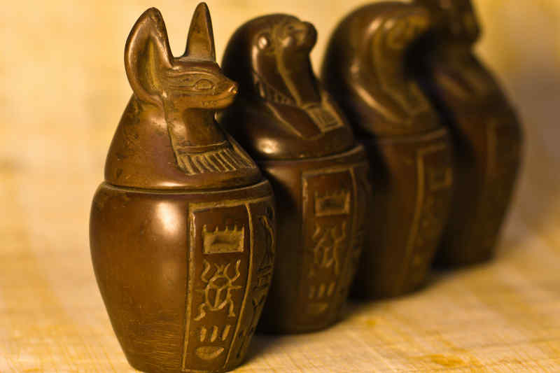 Figurines of canopic jars