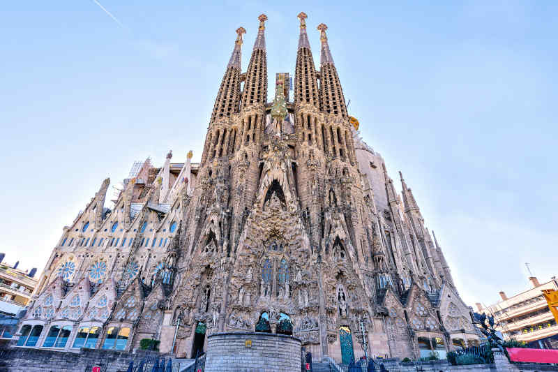 Sagrada Familia, Exterior