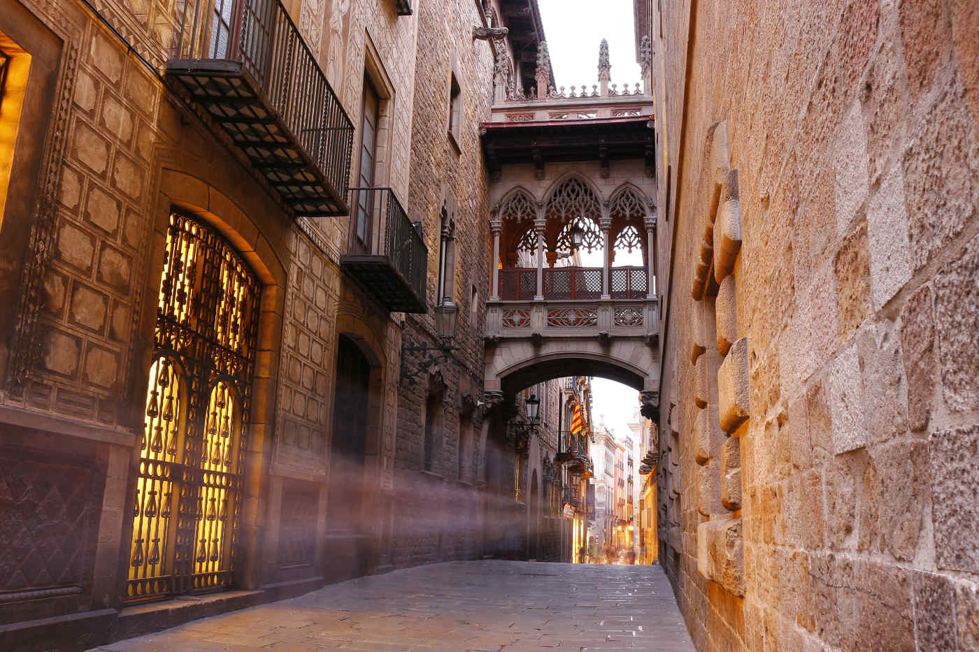 barcelona gothic quarter