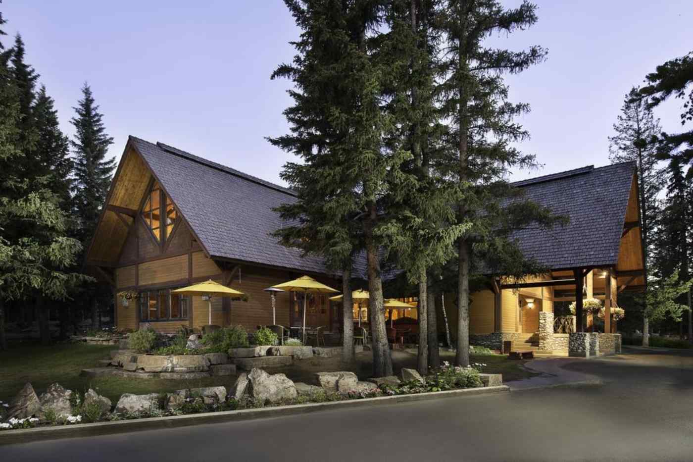 Buffalo Mountain Lodge, Banff | GreatValueVacations.com