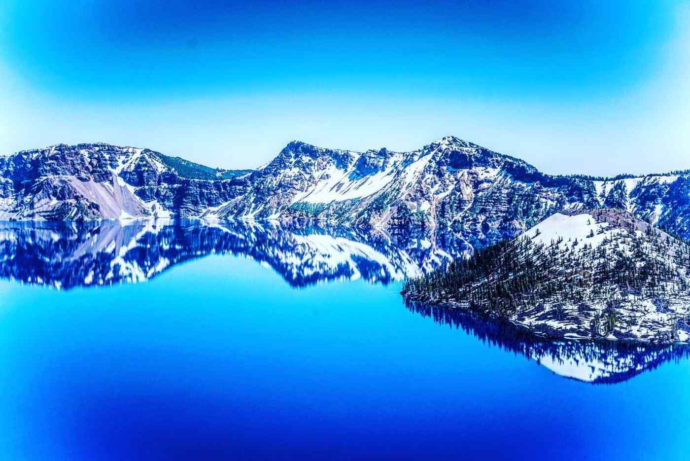 deepest clearest lake in the world