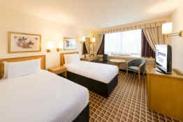 Copthorne Tara Hotel London Kensington • Guest Room