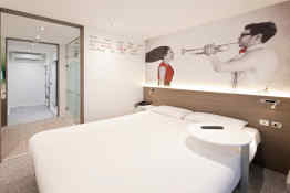 ibis Styles London Kensington Hotel Room