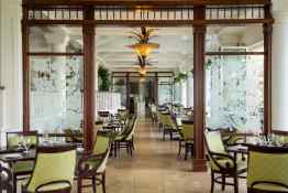 Outrigger Kaua'i Beach Resort and Spa - Dining Area