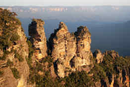 Three Sisters Rock Formations, Blue Mountains National Park