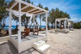 Sea Sound White Katikies