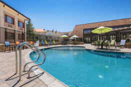 Best Western Premier Grand Canyon Squire Inn Outdoor Pool