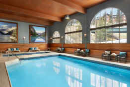 Fairmont Chateau Lake Louise Pool