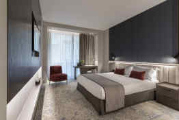 NJV Athens Plaza, Guest Room