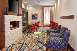 Hampton Inn by Hilton Halifax Lounge