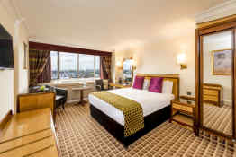 Copthorne Tara Hotel London Kensington • Guest Room