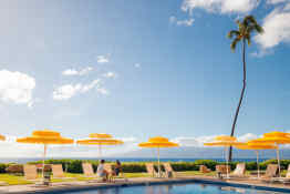 Royal Lahaina Resort & Bungalows