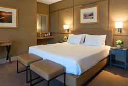 Room - Portus Cale Hotel